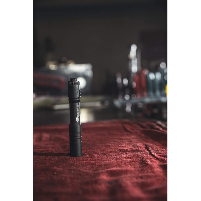 Ліхтарик Streamlight Microstream USB 250 люмен, компактний, акумуляторний, з USB-кабелем та ремінцем, чорний