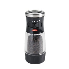 Перцемолка OXO для перцю, чорна, ручна