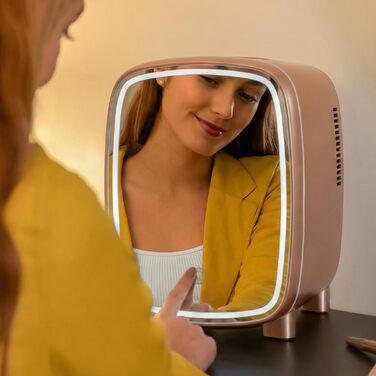 Міні-холодильник для косметики Cecotec CoolingBeauty 4000 Mirror Rose, 4 л, дзеркальна дверцята з LED-підсвіткою, охолодження до 5°C