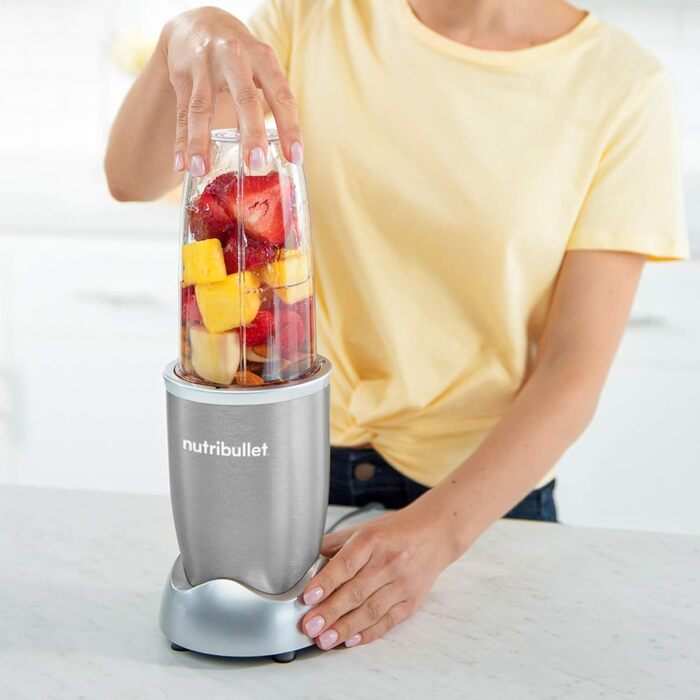 Смузі-мейкер Nutribullet Pro 900 Вт, електричний, 700 мл, компактний, сріблястий, легке очищення