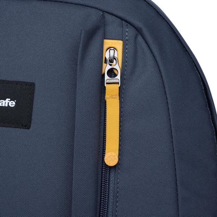 Протикрадіжний рюкзак Pacsafe Go 25L для міста та подорожей, Jet Black