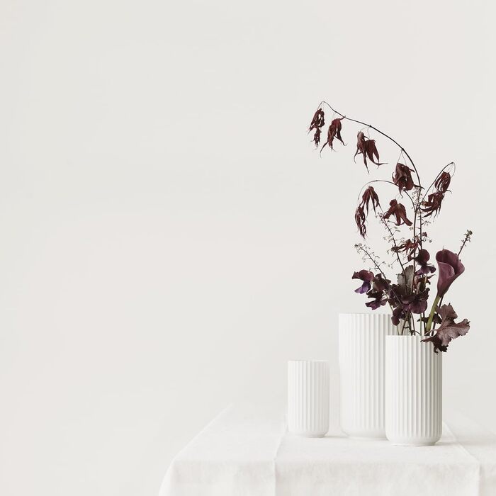 Ваза Lyngby Porcelæn H20.5 см, біла – класичний данський дизайн