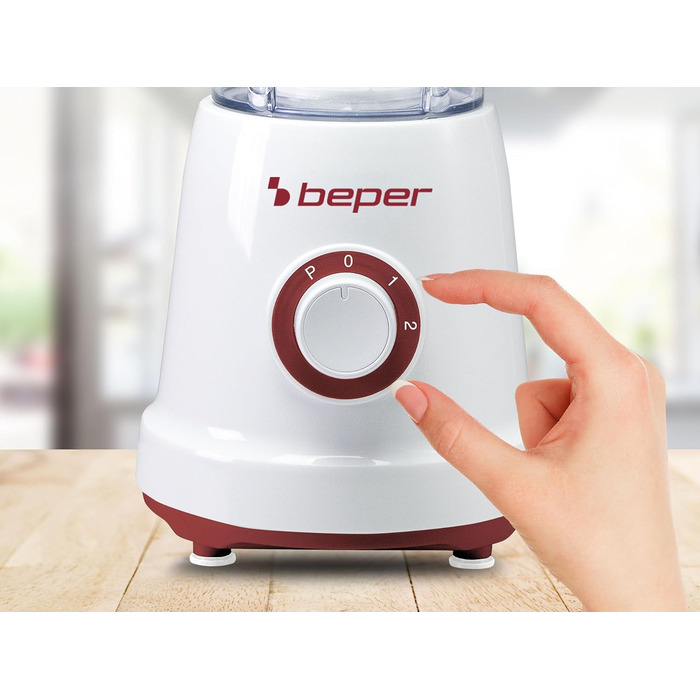 Стаціонарний блендер BEPER P102FRU500, 1,5 л, 500 Вт, 4 знімні леза з нержавіючої сталі, 2 швидкості та імпульсний режим, кришка з отвором, нековзка основа, червоний