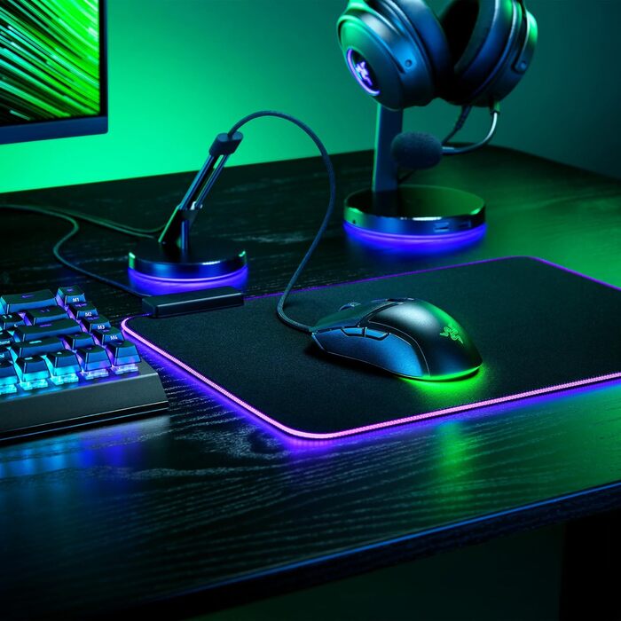 Ігрова миша Razer Cobra — легка дротова миша з Chroma RGB, оптичними перемикачами 3-го покоління, вага 57 г, чорна