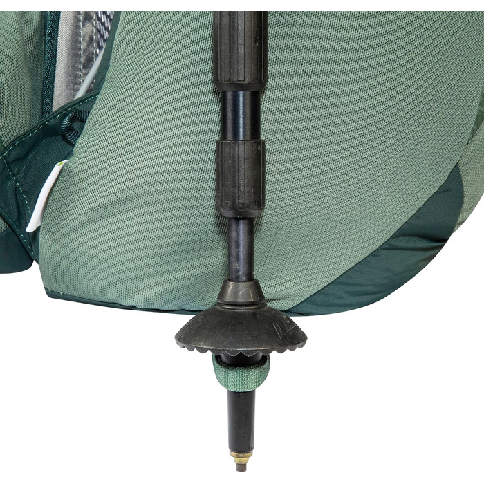 Рюкзак для туризму Tatonka Hike Pack 22, 22 л, з вентиляцією спини та дощовиком, салатовий