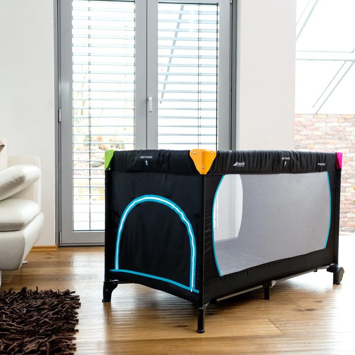 Дитяче дорожнє ліжечко Hauck Sleep N Play Go Plus з колесами, сумкою для транспортування, люком для ігор, компактне складання, для немовлят і дітей до 15 кг, мультиколор чорний