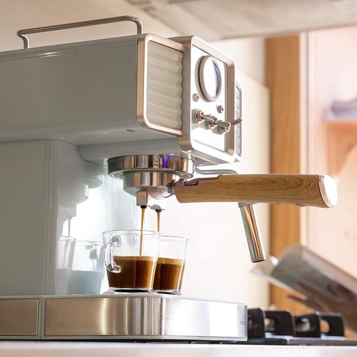 Кавомашина Cecotec Cumbia Power Espresso 20 Barista Aromax: 2900 Вт, 2 системи нагріву, 20 бар, манометр, подвійний фільтр