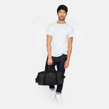 Дорожня сумка Eastpak COMPACT+ 24 л, чорна, 23x44x21 см