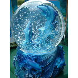 Велика снігова куля з дельфіном Geschenkestadl, декор