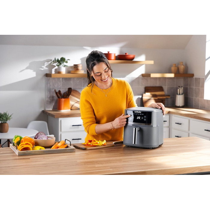 Аерофритюрниця nutribullet Crisplite NBA0611DG, 6 л, 1700 Вт, сенсорне керування, 6 програм, без PFAS, матовий чорний