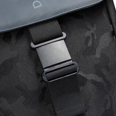Рюкзак DELSEY PARIS SECURFLAP м'який 21 л, 45x31x14 см, армійський зелений