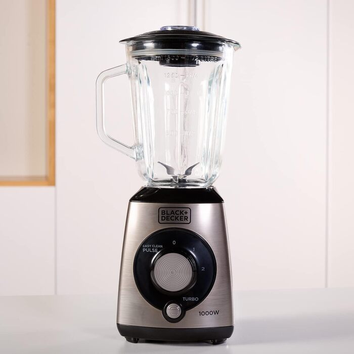 Стаціонарний блендер BLACK+DECKER, 1000 Вт, 1,5 л, імпульсний режим, пластикова чаша, 4-лезове розбірне лезо з нержавіючої сталі, легке очищення, сірий