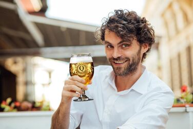 Пивний келих з гравіюванням CROWNLY CRYSTAL® – іменний подарунок для чоловіків, тата, оригінальний подарунок на день народження, персоналізований сувенір для чоловіка, стильний келих для пива