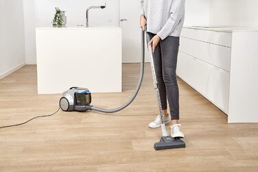 Пилосос BLACK+DECKER BXVML700E без мішка, 700 Вт, сірий