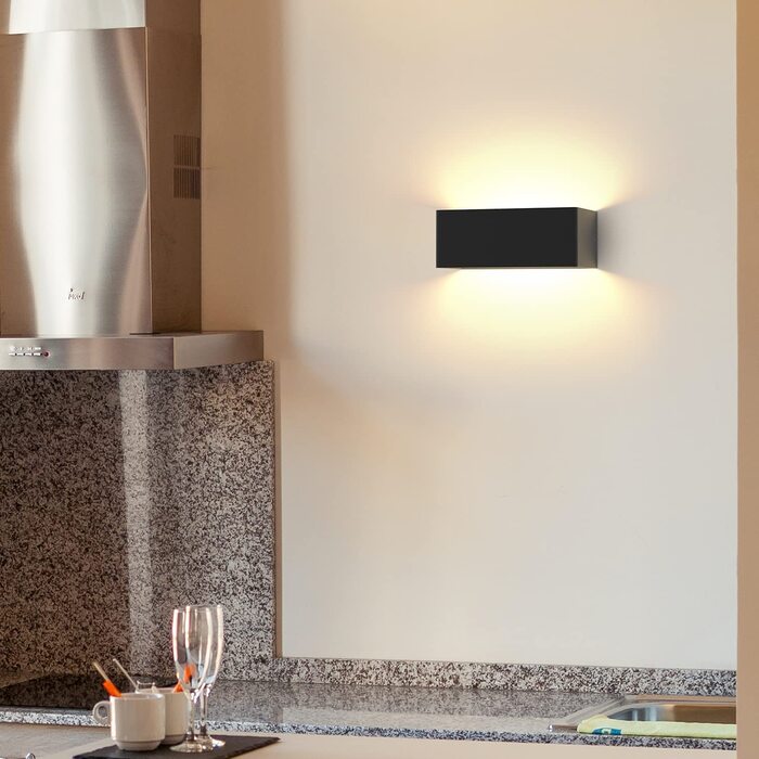 Світильник LED Homefire настінний 5W чорний, внутрішній, з регульованим променем, тепле біле світло 3000K для спальні, вітальні, коридору, сходів