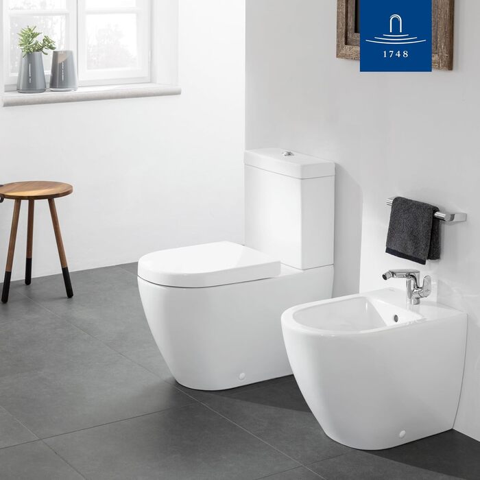 Сидіння для унітазу Villeroy & Boch Subway 2.0 D-подібне, білий альпійський глянець, з мікроліфтом, знімне, термопласт (дуропласт), артикул 9M68S101