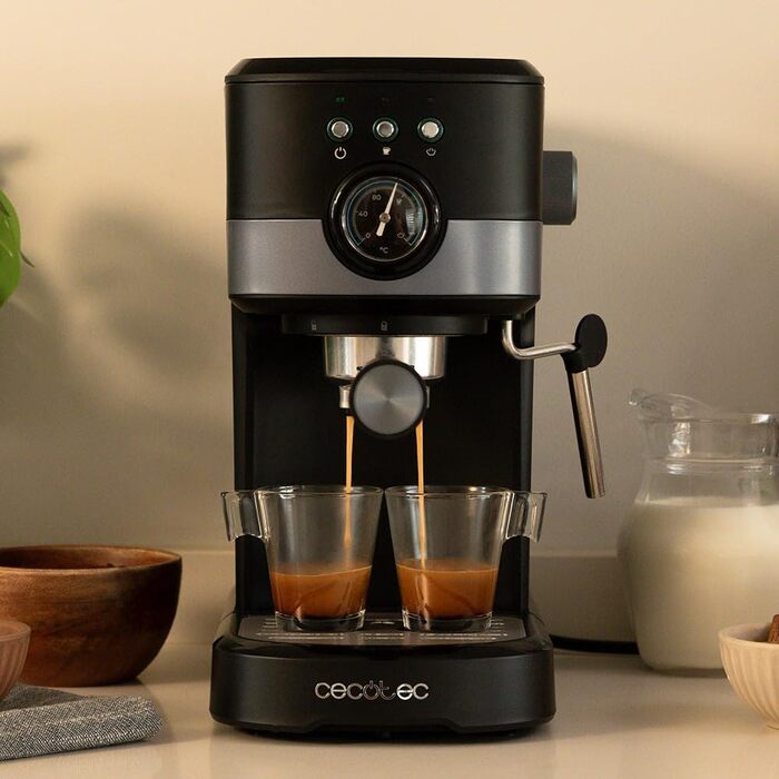 Еспресо-машина Cecotec Compact Power Espresso 20 Retro Green: 1100 Вт, 20 bar, Thermoblock, капучинатор, 1.25 л