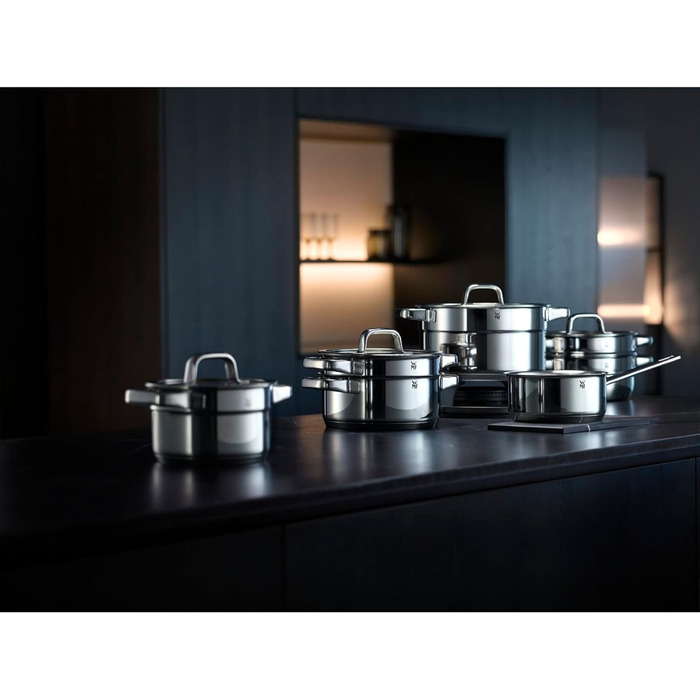Набір каструль WMF Compact Cuisine 5 предметів, індукційний, нержавіюча сталь, з кришками, полірований Cromargan, без покриття, з внутрішньою шкалою
