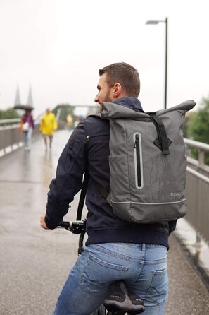 Рюкзак travelite Rolltop водонепроникний, велосипедний, міський, з роллтоп-застібкою та світловідбивачами, 19 л, 48 см, сірий (антрацит)