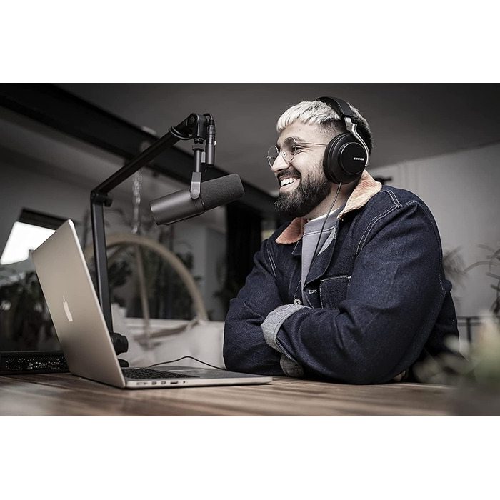 Динамічний мікрофон Shure SM7B для вокалу, подкастів і студії, XLR, широкий частотний діапазон, теплий звук, чорний