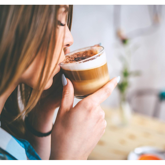 Електричний спінювач молока Gastroback 42325 Latte Magic, 350 мл, для гарячої та холодної піни, 500 Вт, білий пластик