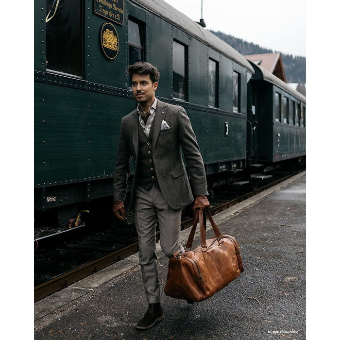 Шкіряна дорожня сумка Berliner Bags Oslo, 45л, коричнева, з 2 зовнішніми кишенями, для чоловіків і жінок