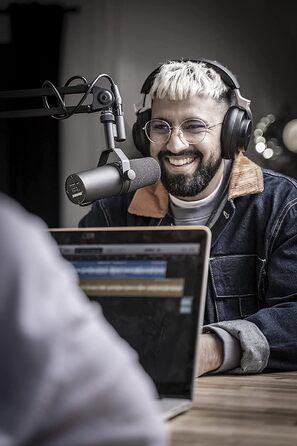 Динамічний мікрофон Shure SM7B для вокалу, подкастів і студії, XLR, широкий частотний діапазон, теплий звук, чорний