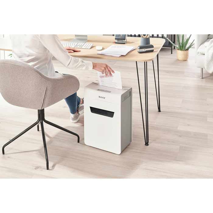 Leitz IQ 10X Premium Protect: Шредер для документів, 6 листів, мікроріз, 18л, білий, для офісу та дому