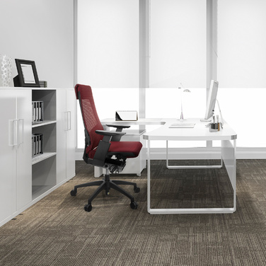 Офісне крісло GENIDIA SMART BLACK з сітчастою спинкою, червоним акцентом hjh OFFICE