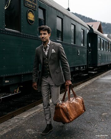 Шкіряна дорожня сумка Berliner Bags Oslo, 45л, коричнева, з 2 зовнішніми кишенями, для чоловіків і жінок