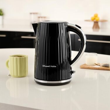 Електричний чайник Russell Hobbs Eden 1.7л 2400W, колір малиновий (Himbeere), нержавіюча сталь, з фільтром від накипу та індикатором рівня води, модель 27362-70
