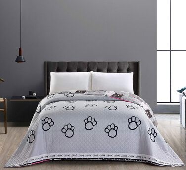 Покривало DecoKing 220x240 см мікрофібра, двостороннє, стьобане, легкий догляд, бежевий, коричневий, графіт, чорний, білий, рожевий, з принтом котів Cats' Invasion