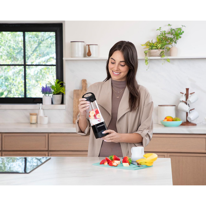 Портативний блендер Nutribullet 475 мл, BPA-free Tritan, міні-міксер з 4-лезовим ножем з нержавіючої сталі, USB-C зарядка, багаторазове використання, чорний