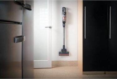 Акумуляторний пилосос BLACK+DECKER 3-в-1 BHFEA520J, 18В, безмішковий, ручний та підлоговий, турбощітка, 2 режими, бездротовий, з настінним кріпленням, щілинною насадкою, вбудованим акумулятором і зарядним кабелем