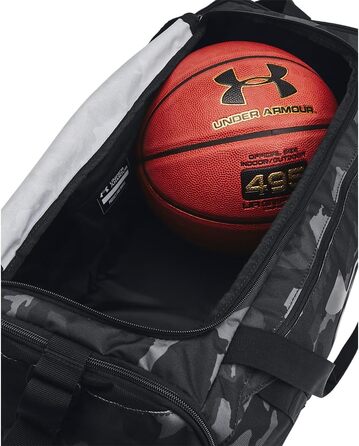Спортивна сумка Under Armour UA Undeniable 5.0 Holdall чорна, розмір S