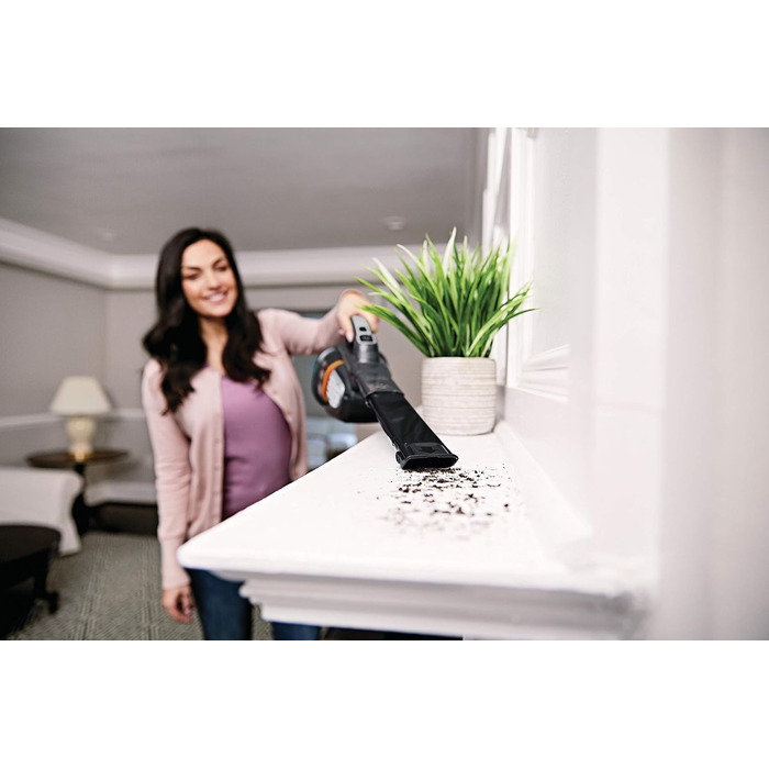Акумуляторний ручний пилосос BLACK+DECKER Dustbuster Smart Tech 36 Вт/18 В, циклонний, 2 режими, з висувною щілинною насадкою, титан/срібло/чорний, з зарядним кабелем