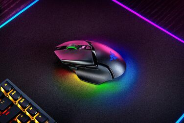Бездротова ігрова миша Razer Basilisk V3 Pro з оптичним сенсором Focus Pro 30K, колесом HyperScroll та RGB-підсвіткою Chroma, чорна