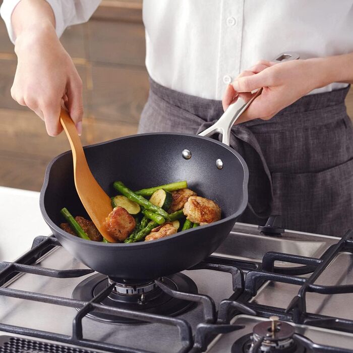 Сковорода Le Creuset Chef з антипригарним покриттям, 24 см, срібна