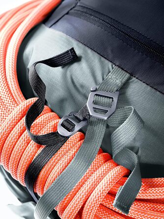 Альпіністський рюкзак Deuter Guide 30 л чорний для скелелазіння