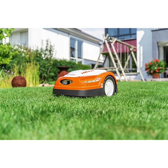 Робот-газонокосарка Stihl RMI 422, ширина косіння 20 см