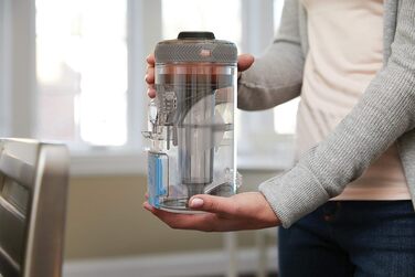 Бездротовий пилосос BLACK+DECKER 4-в-1 36В, 2.0А·год, електрощітка, ручний та вертикальний, безмішковий, з насадкою 2-в-1, акумулятором, зарядним та кріпленням, модель 2019