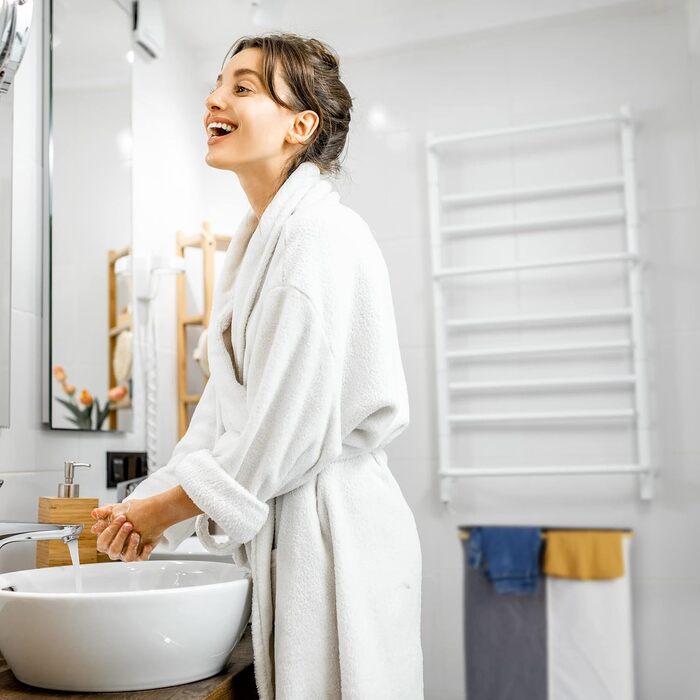 Кошик для білизни Relaxdays з кришкою, 110 л, 2 відділення, бамбук і поліестер, переносний, органайзер для сортування білизни, сірий/білий, 65.5x54x33.5 см