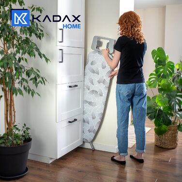 Складана прасувальна дошка KADAX 114x34 см з металевою сіткою, підставкою для праски, 5 мм пінною підкладкою та антиковзкими ніжками (трикутники)