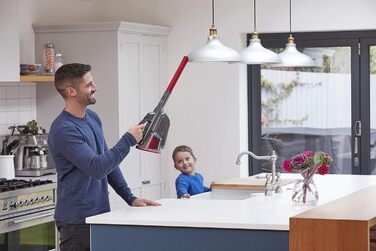 Акумуляторний ручний пилосос BLACK+DECKER 12V, безмішковий, циклонний, з довгою та висувною щілинною насадкою, зарядна станція