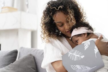 Подушка для годування Amilian Baby klein (Сірий), з наповнювачем, 22x20 см - для подорожей, з тунелем для рук