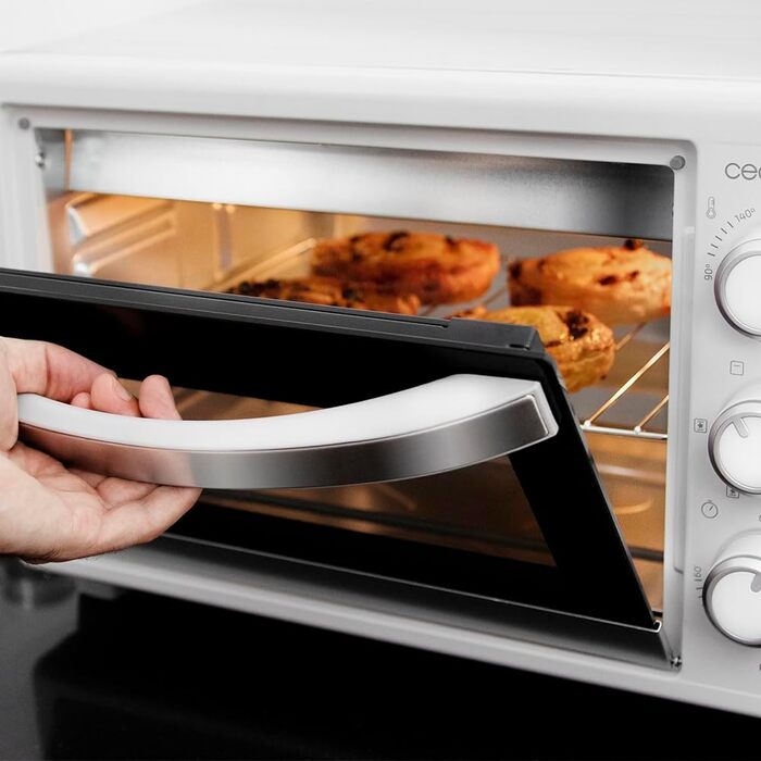 Піч Cecotec Bake & Toast 2600 White: 26л, 4 піци, 1550Вт, камінь для піци, 6 функцій, крихтосховище, підсвітка, подвійне скло | Біла