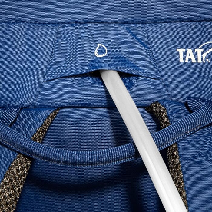 Рюкзак для туризму Tatonka Storm 20 л з RECCO, вентиляцією спини та дощовиком, PFC-free, синій