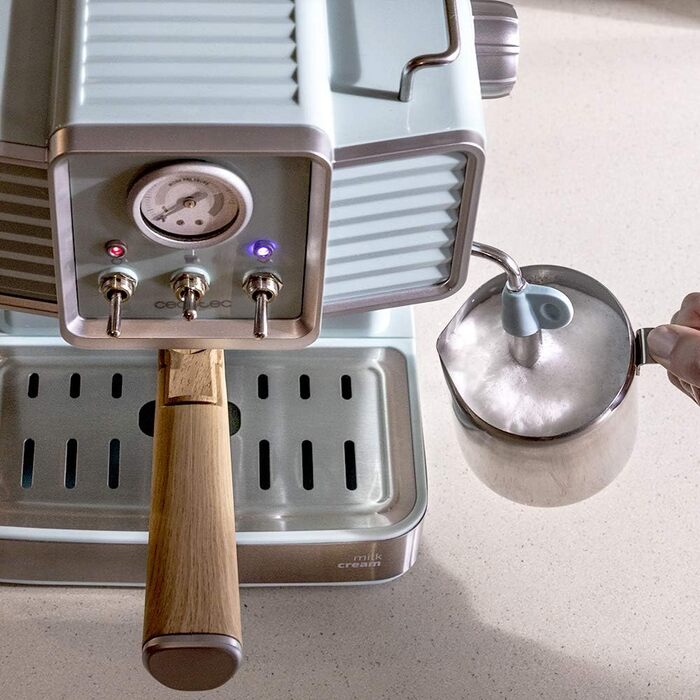 Кавомашина Cecotec Cumbia Power Espresso 20 Barista Aromax: 2900 Вт, 2 системи нагріву, 20 бар, манометр, подвійний фільтр