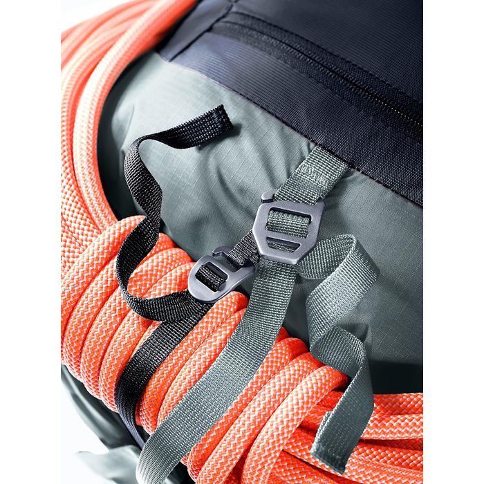 Альпіністський рюкзак Deuter Guide 30 л чорний для скелелазіння