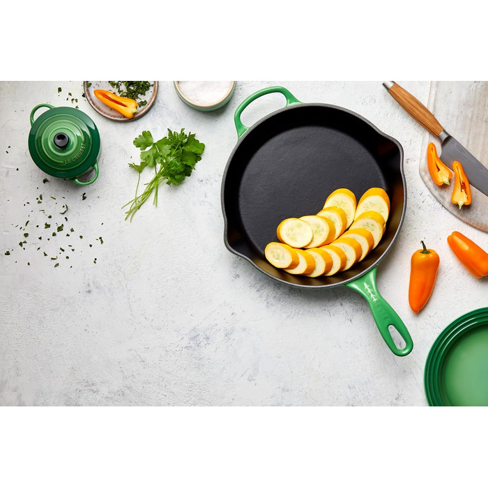 Сковорода Le Creuset Signature з високими бортами, чавунна, для всіх типів плит і духовок, 26 см, 2 л, колір Bamboo